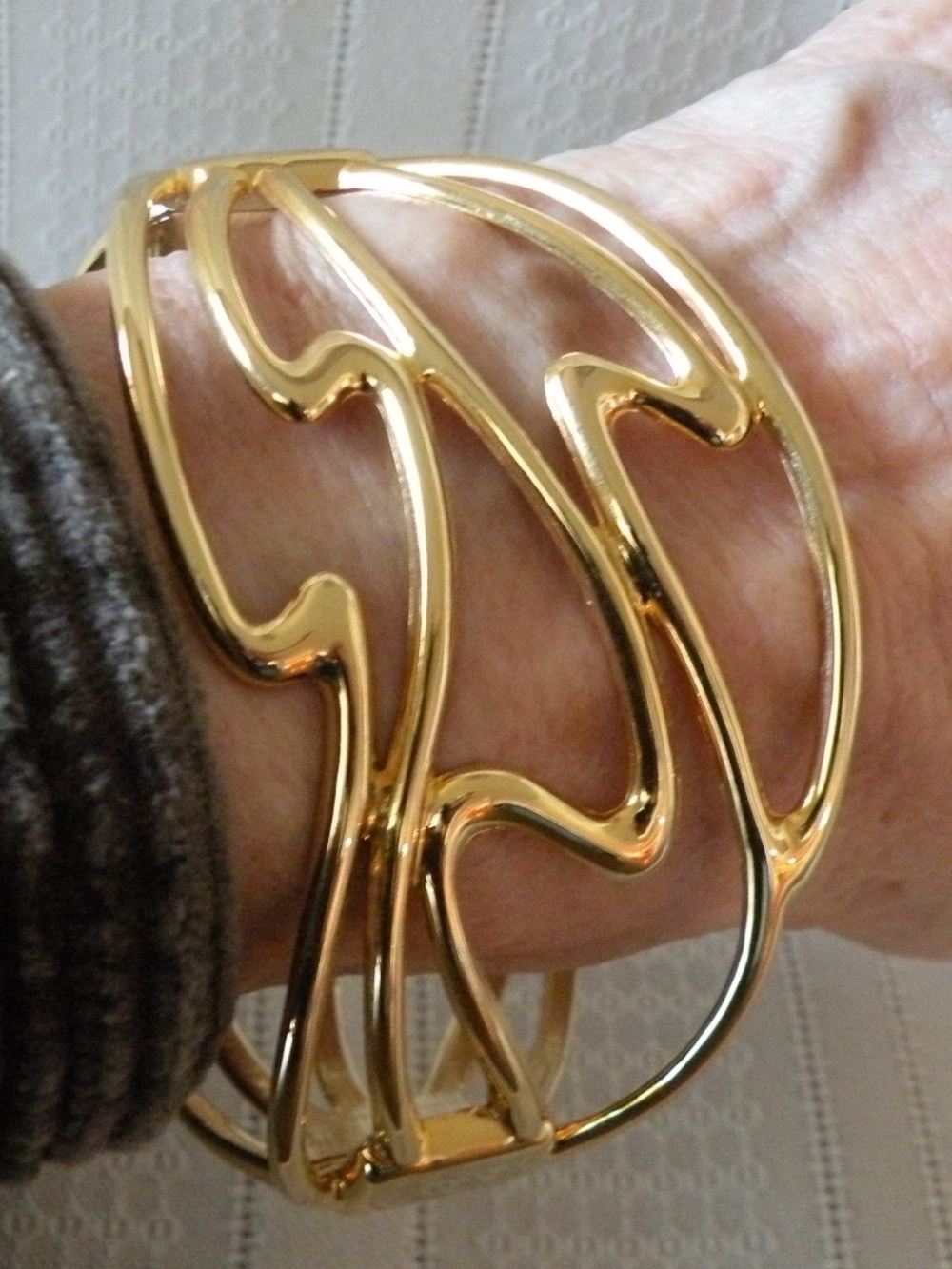 Wide Shiny Gold Tone Cuff Modern Abstract Curves Openwork Clamper Hinge Bracelet